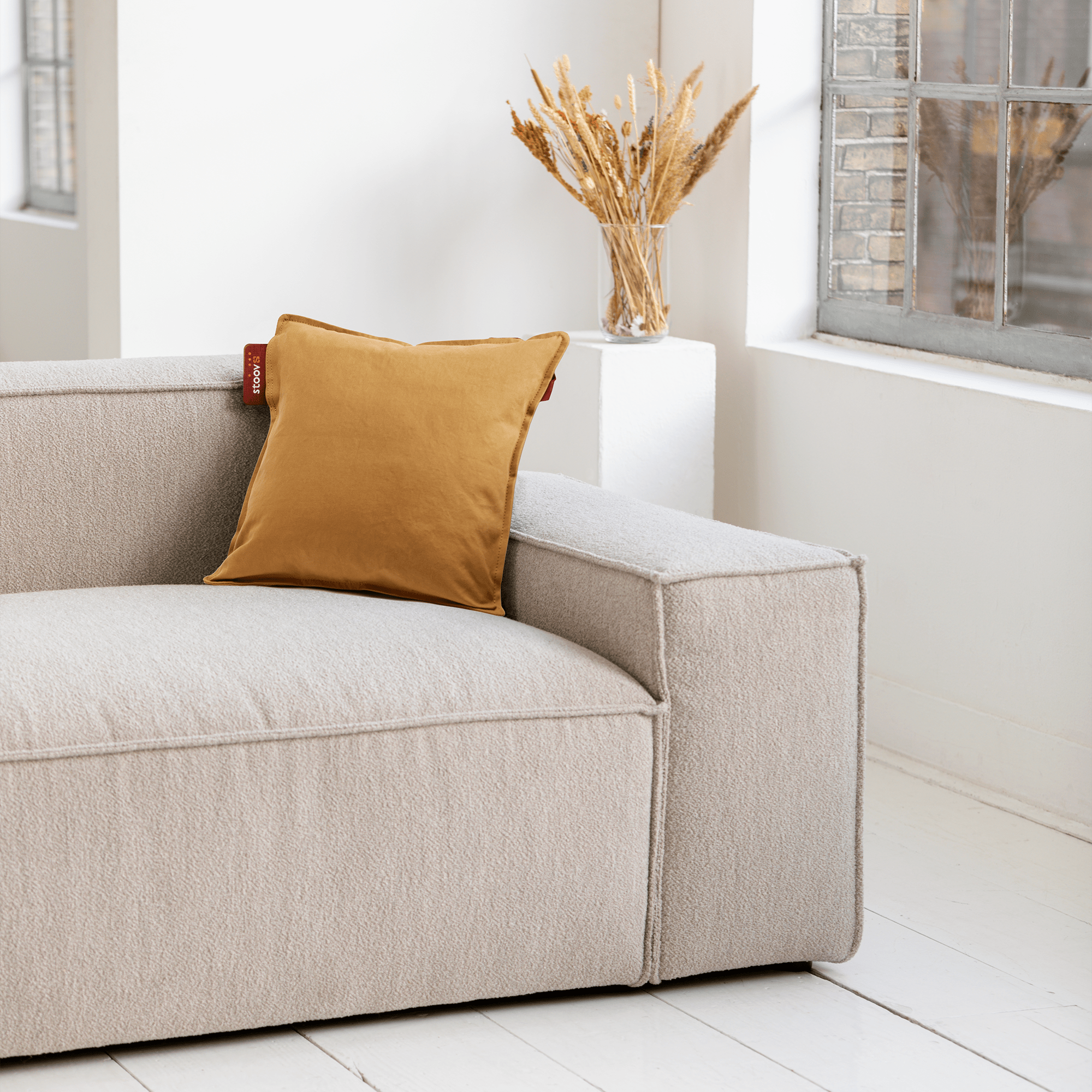 Secondary hover image