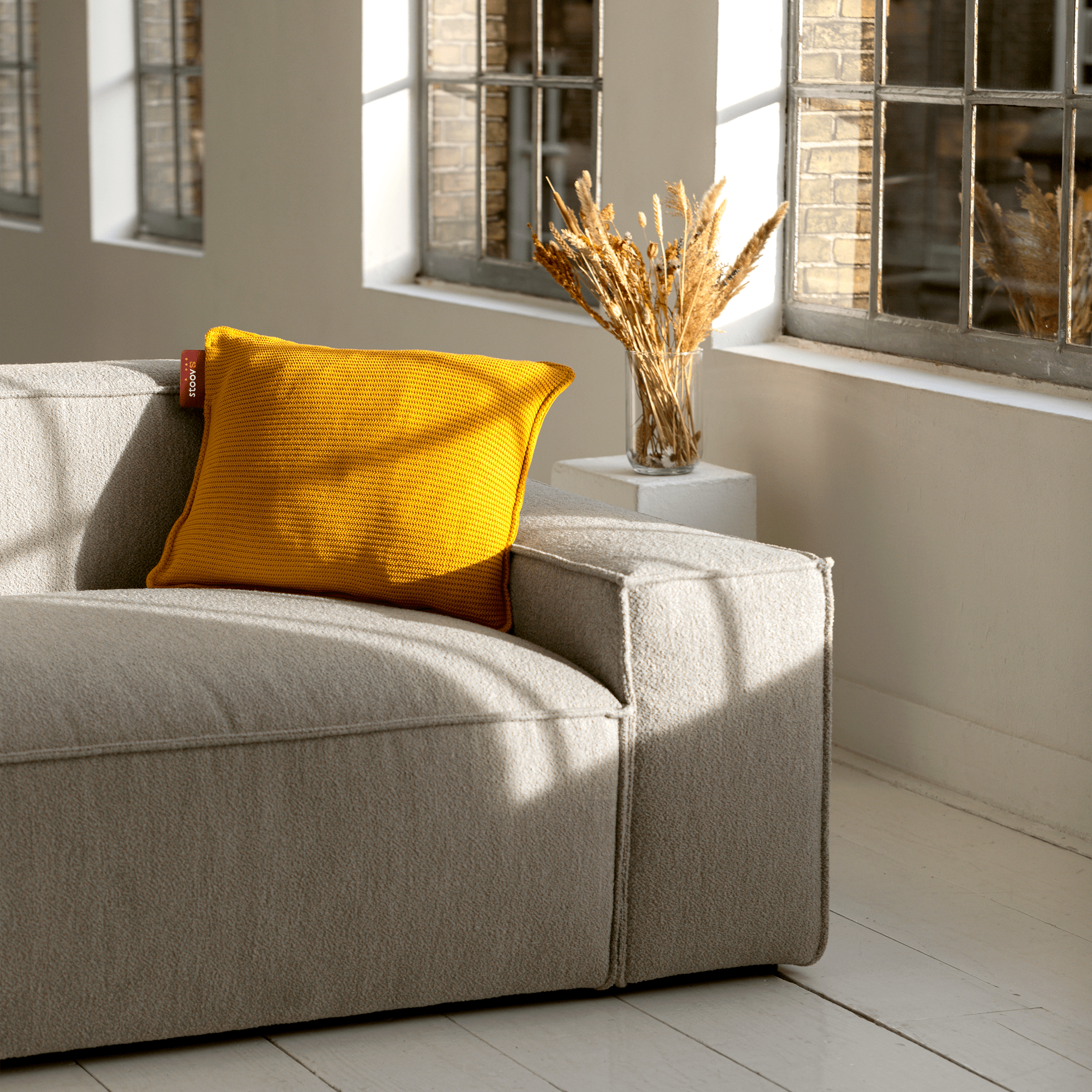 Secondary hover image