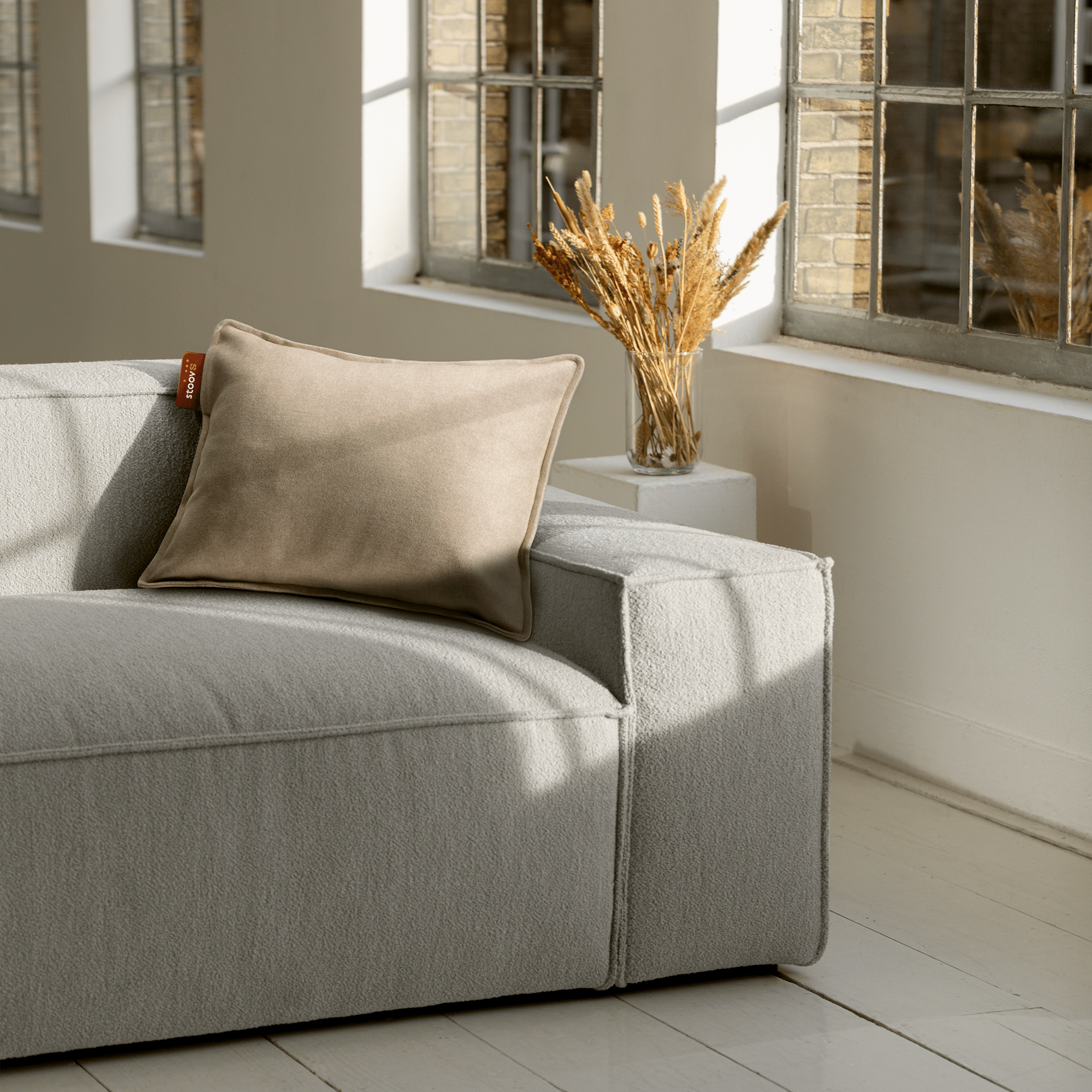 Secondary hover image