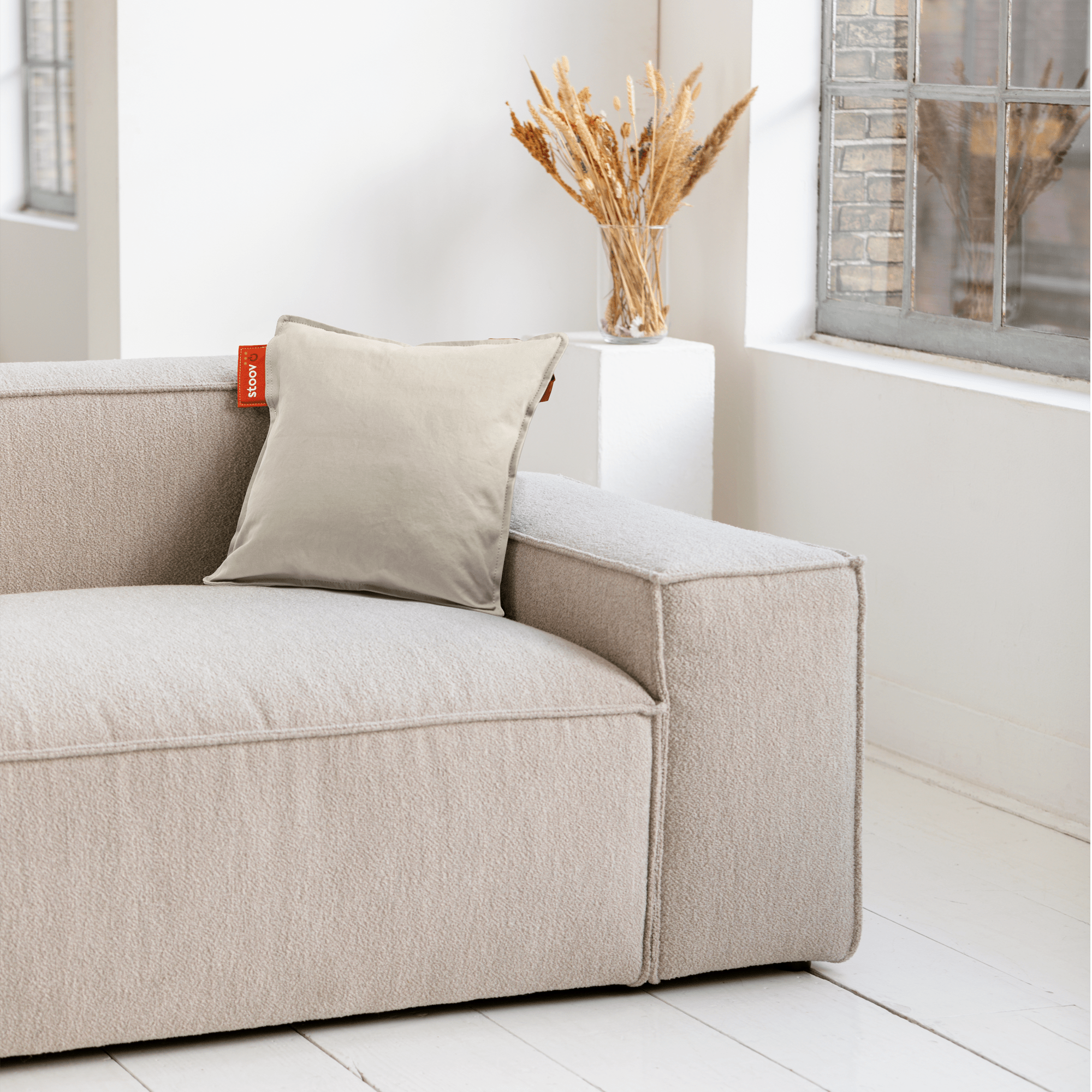 Secondary hover image