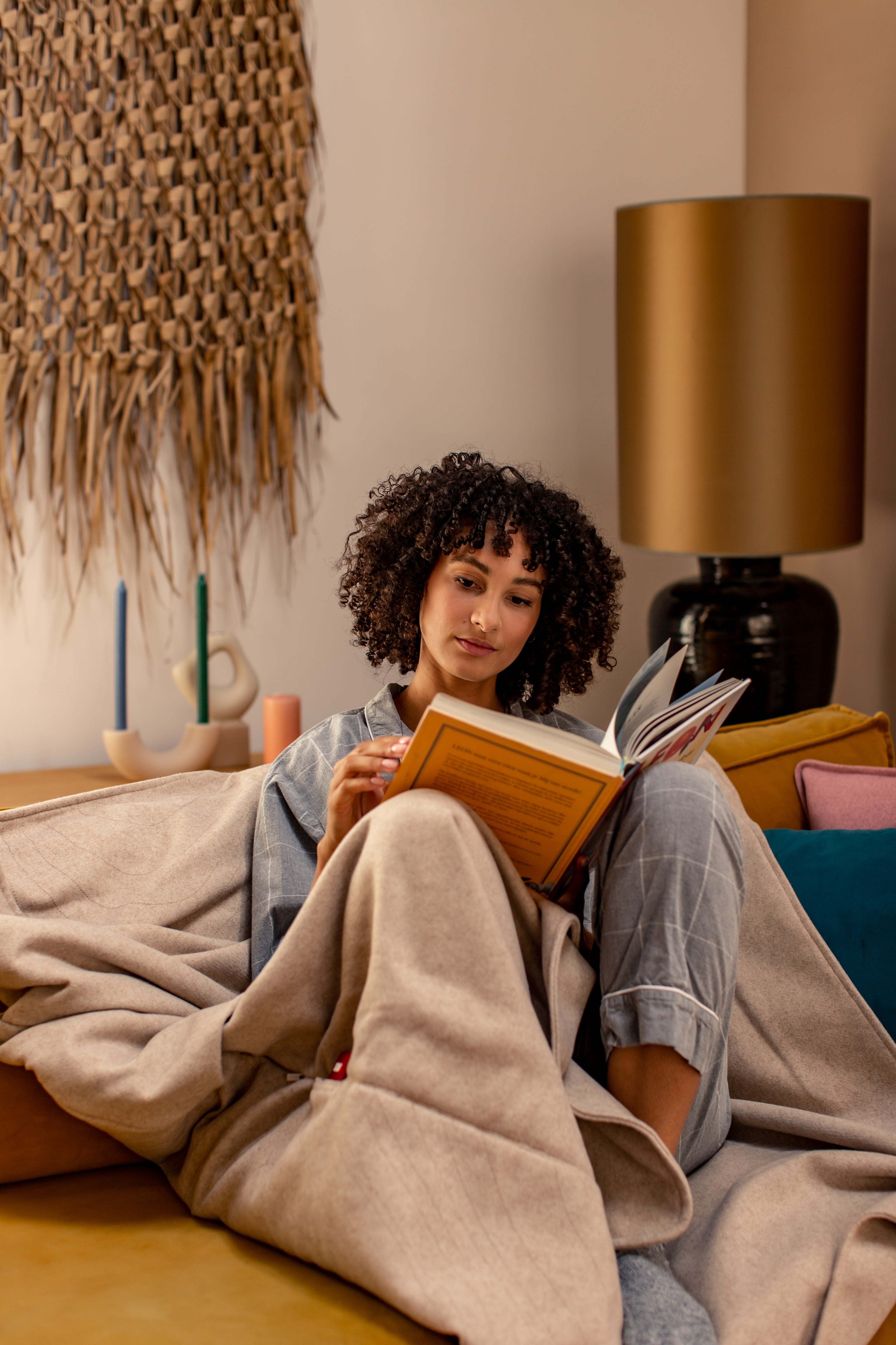 #color_grey #color_beige